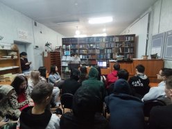 Ко Дню студента