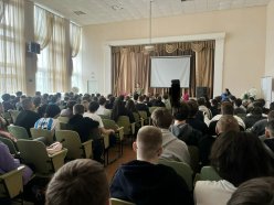 "Диалог с героями"